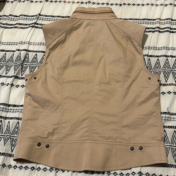 Burberry London Ladies Vest - Picture 4 of 6